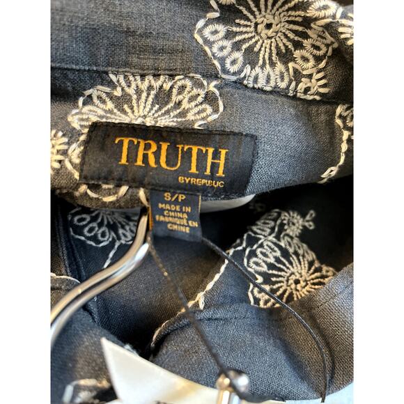Truth By Republic Men's Grey Embroidered Linen Blend Floral Camp Shirt NWT Small - Picture 8 of 8